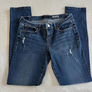 Mid/high rise straight leg skinny jeans #denim #lowrise